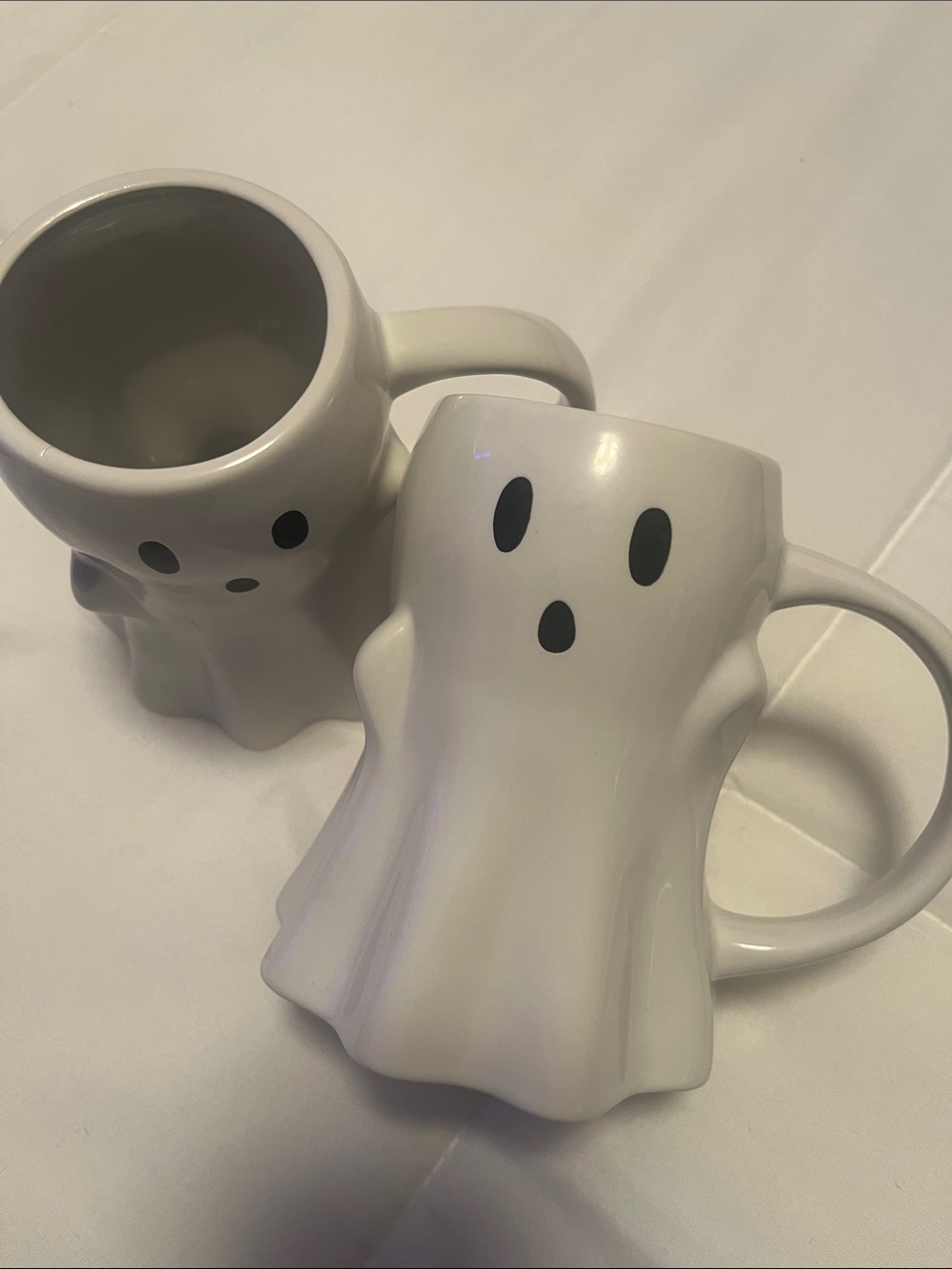 Hyde and EKK! Ghost-Shaped Ceramic Mug - Set of 2 New 👻